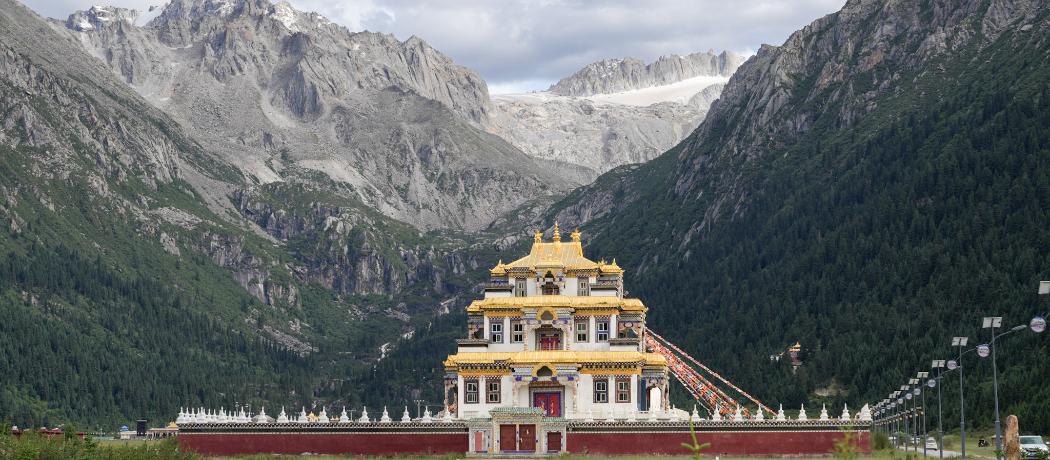 Martina’s Sichuan, Gansu, and Qinghai Road Trip with Eastogo