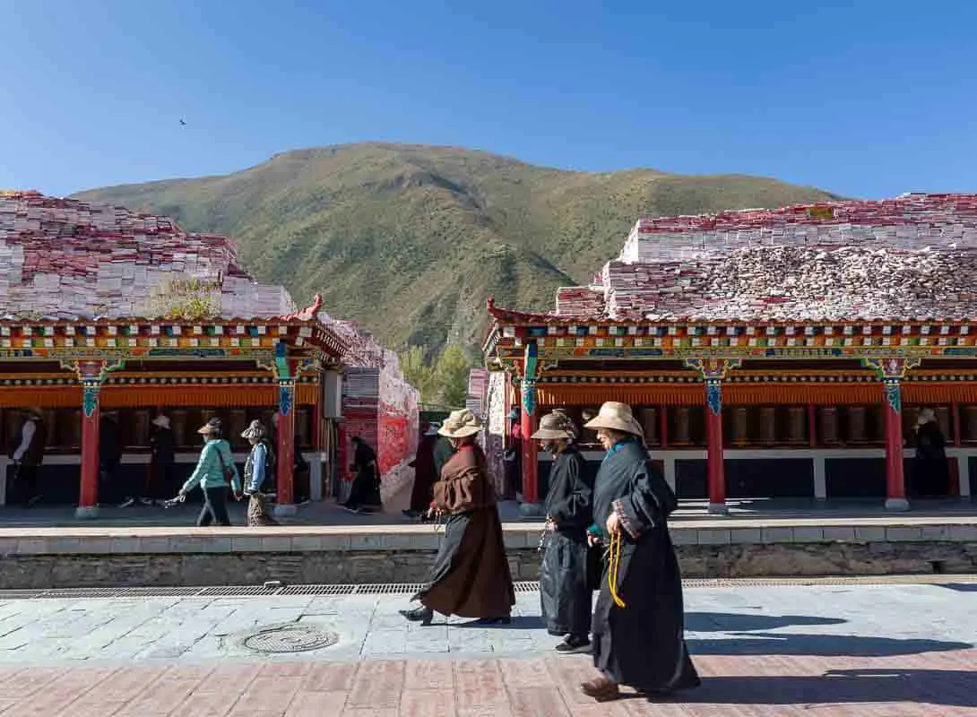 The Travelbunny’s Tibetan Plateau Road Trip from Sichuan to Qinghai with Eastogo