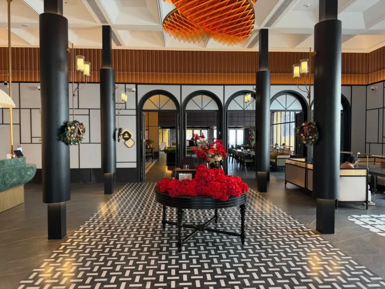 Dali_Huajian_Mansion_Boutique_Inside