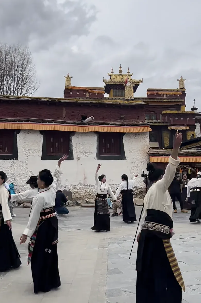 Guozhuang Dance