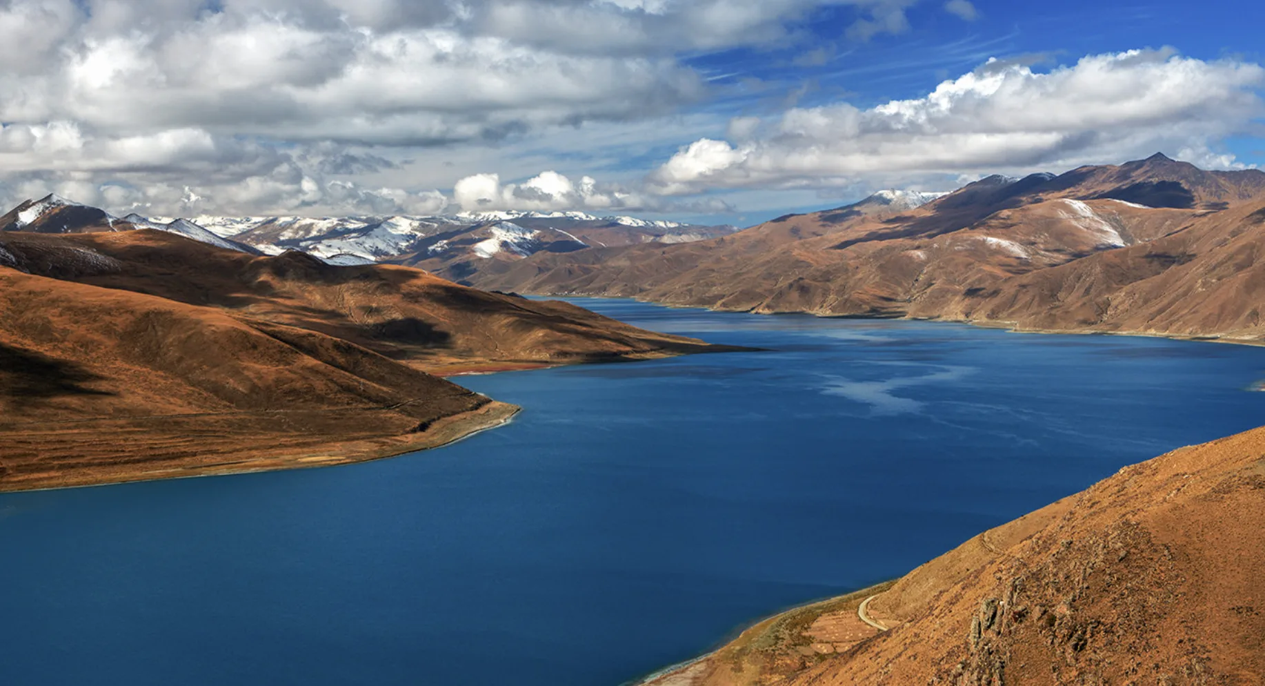 Yamdrok Lake