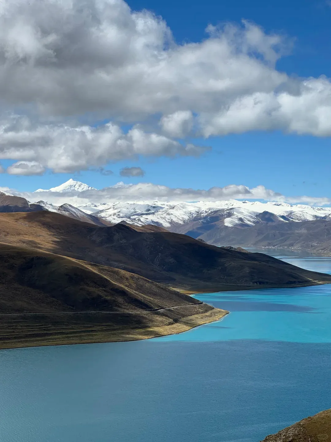 Yamdrok Lake