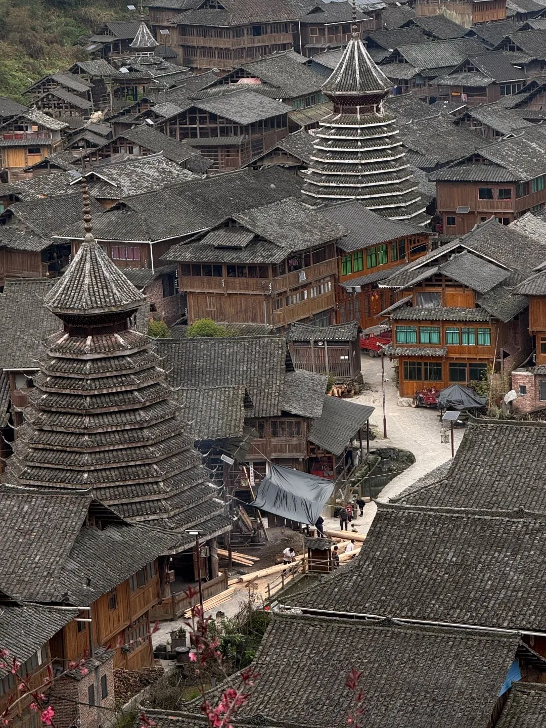 Huanggang Dong Village