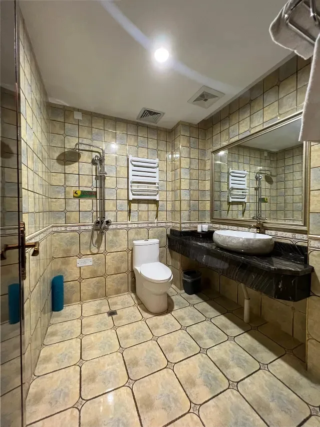 Xiangride Jinxiang Hotel & Homestay in Dulan, Qinghai