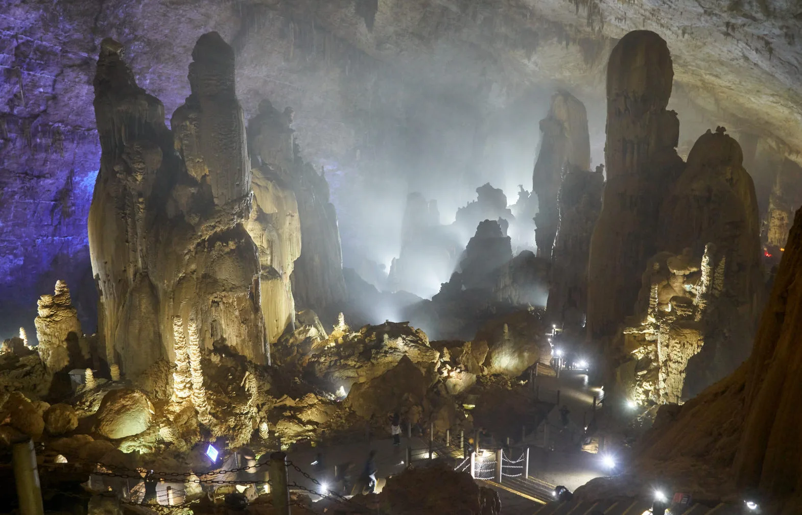 Zhijin Cave