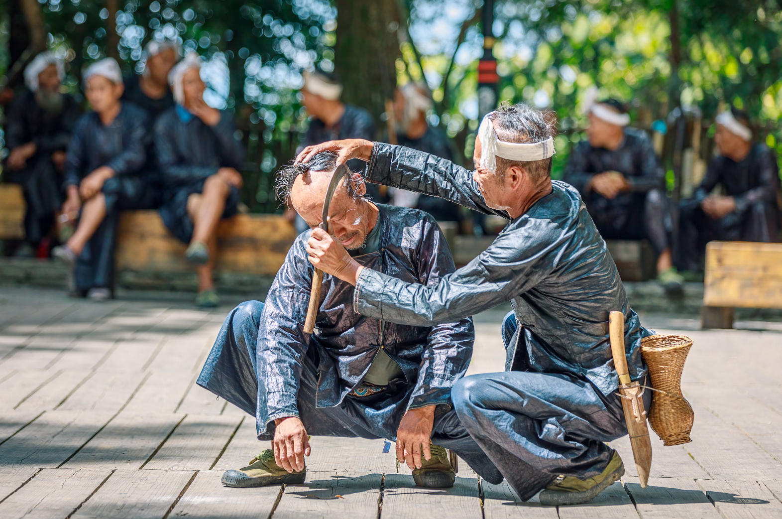 Traditional Sickle Haircut in Biasha Miao Village