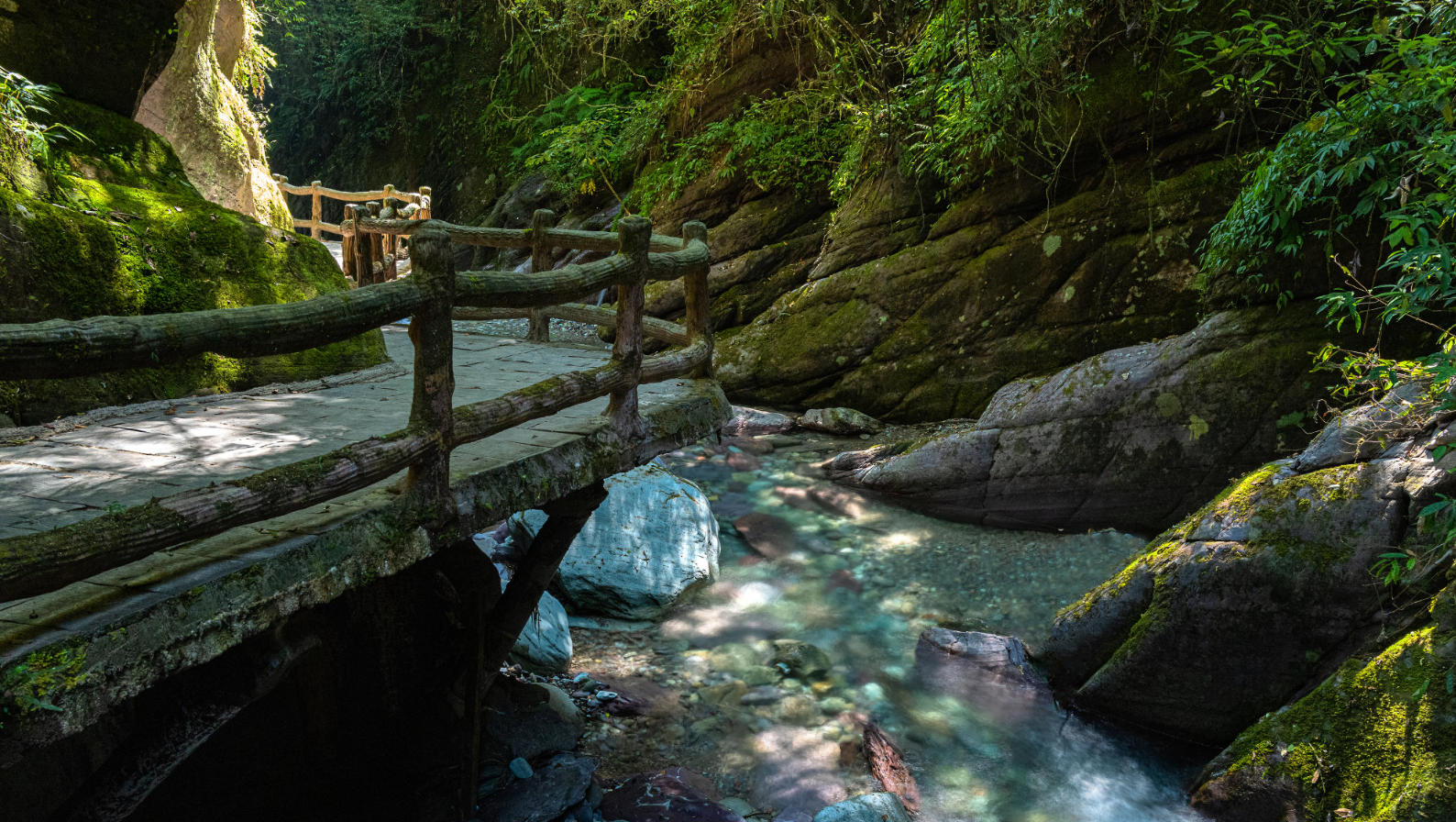 Streamside Trail in Yamugou